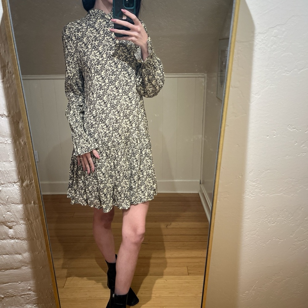 & Other Stories Black and Cream Floral Long Sleeve Dress